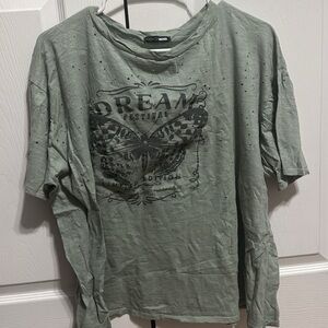 Fashion Nova Green Graphic Tee Short Sleeve